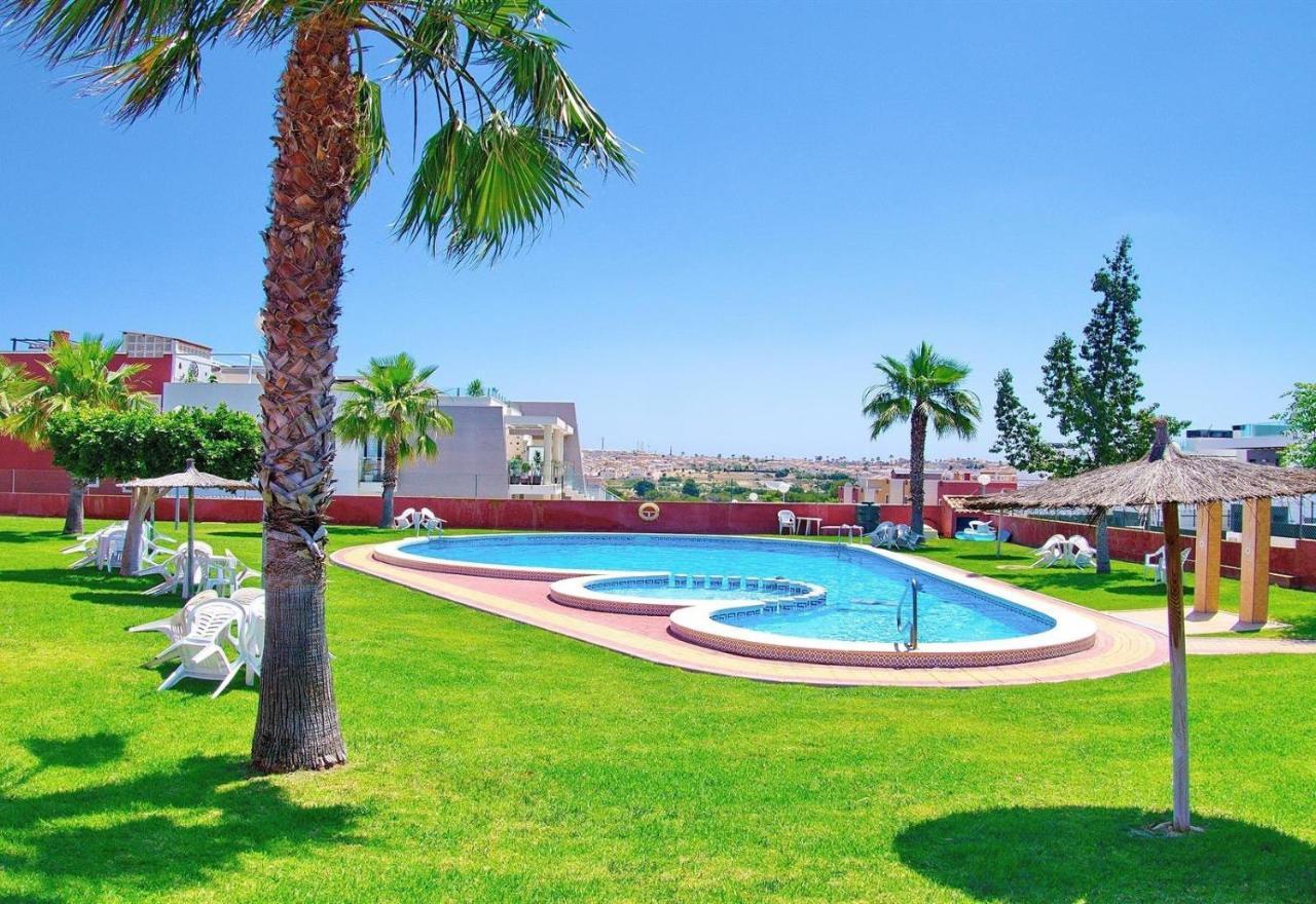 Apartment With Large Roof Solarium Dehesa de Campoamor  ภายนอก รูปภาพ